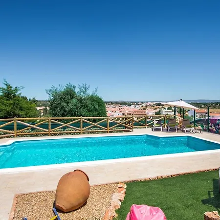 Sleeps 4 Pool Air Con Wifi 빌라 알고스